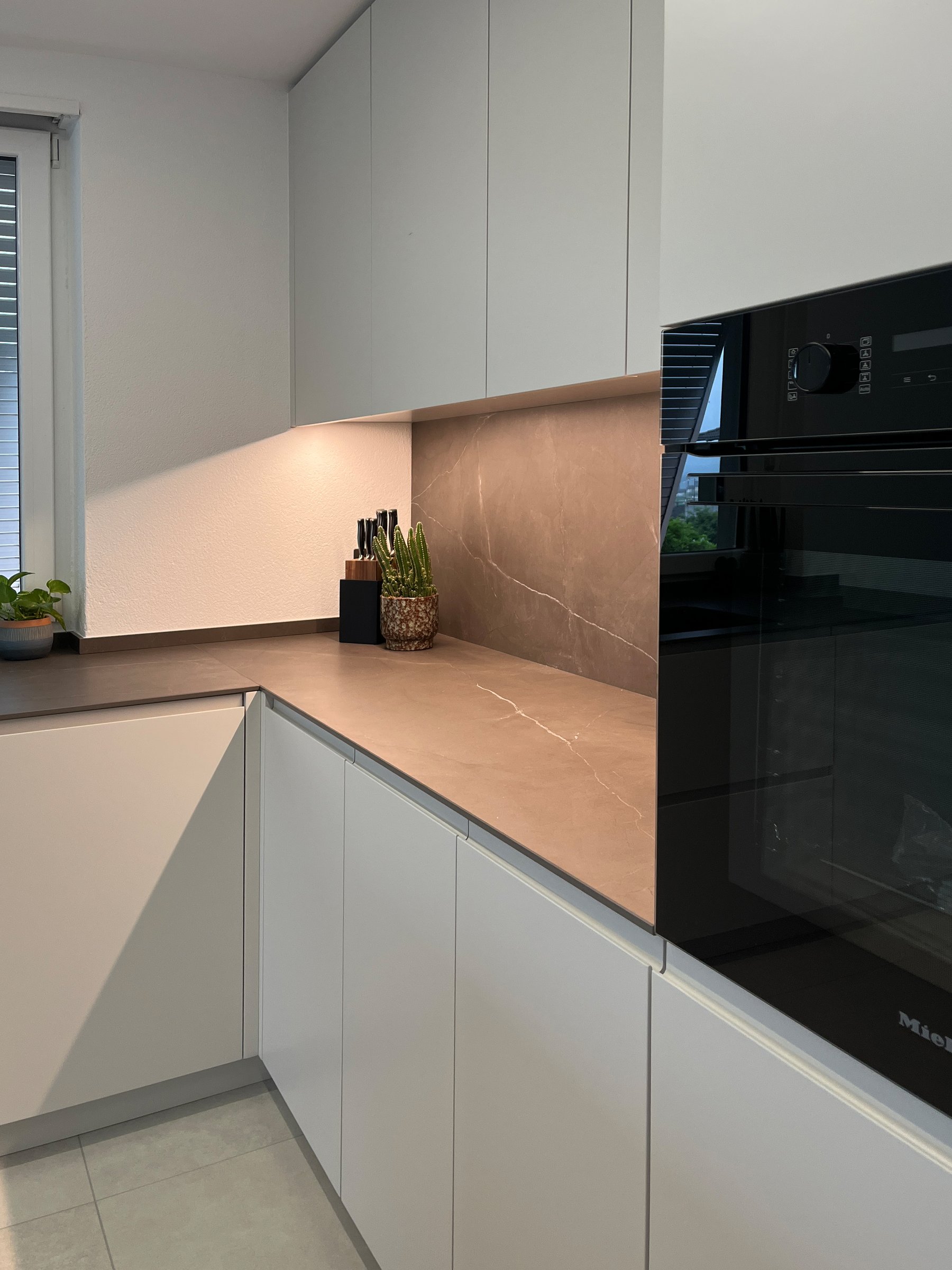 Cucina ad L avorio — Camorino, Svizzera
