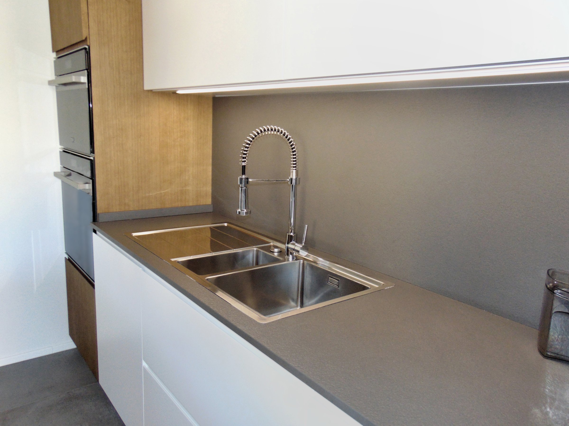 Cucina su misura con isola | Rovere & bianco — 