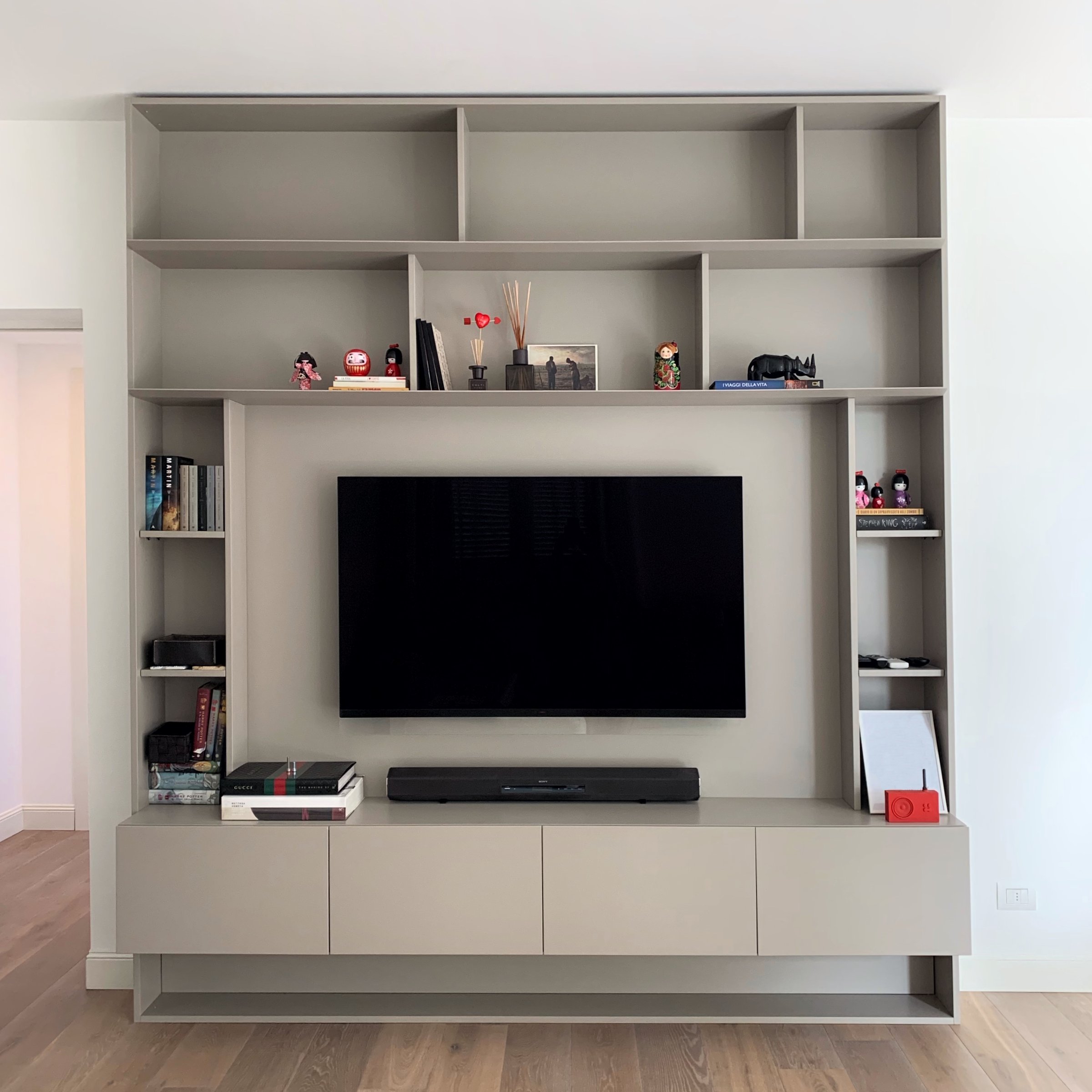 Credenza su progetto — Cabiate